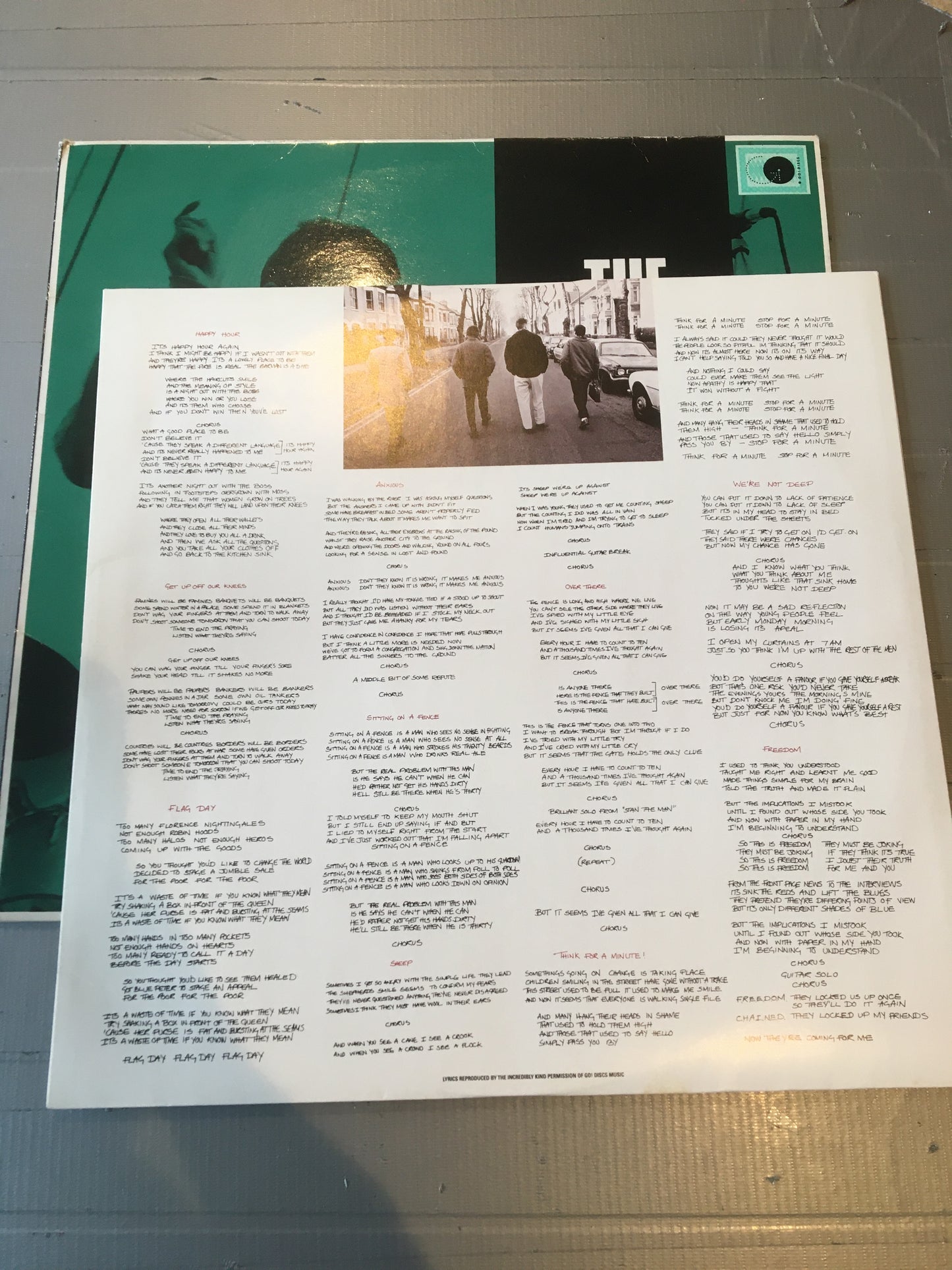 The HOUSEMARTINS LP LONDON 0 HULL 4
