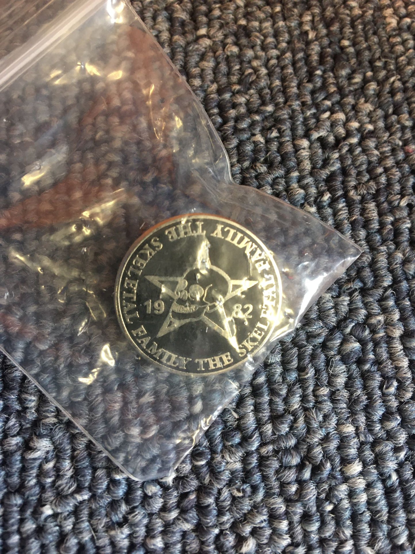 SKELETAL FAMILY: ENAMEL PIN BADGE SKULL LOGO