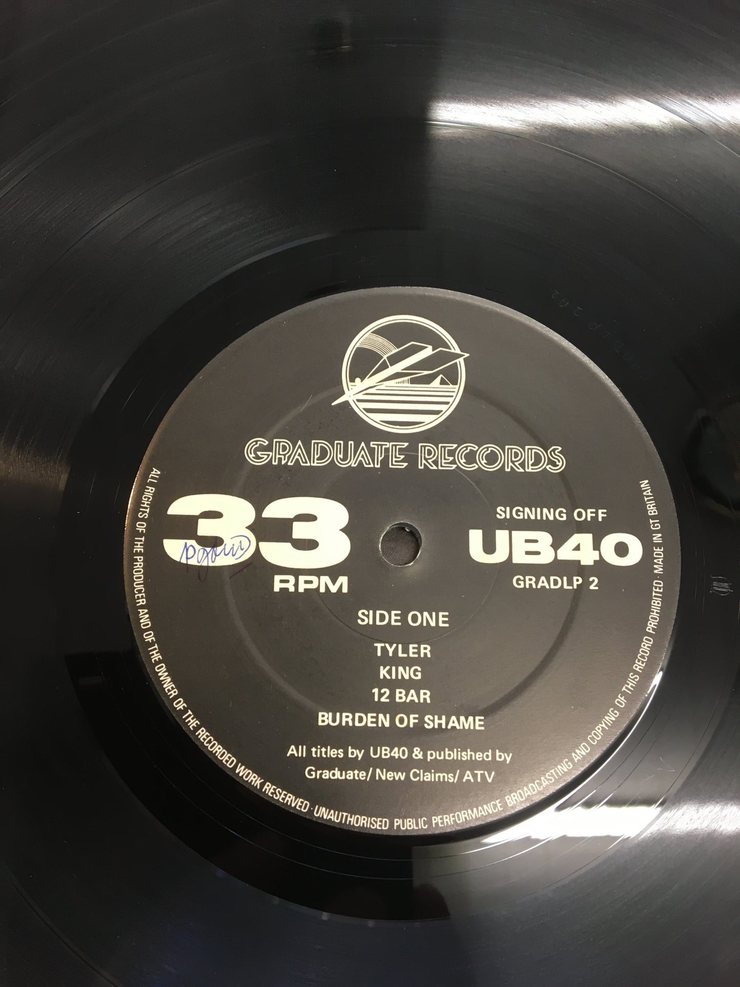 UB40 LP + 12” ; SIGNING OFF