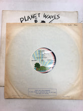 Load image into Gallery viewer, BOB DYLAN LP ; PLANET WAVES
